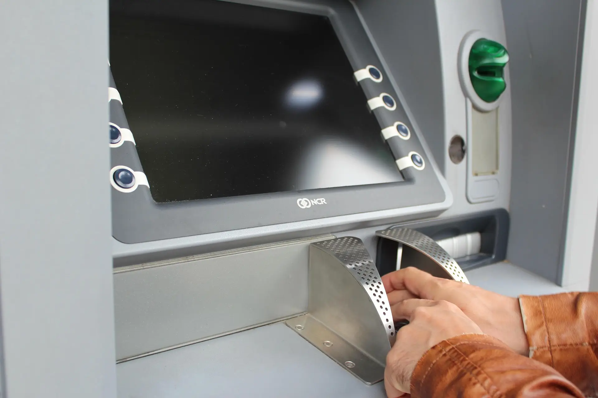 香港街头的比特币 ATM 机